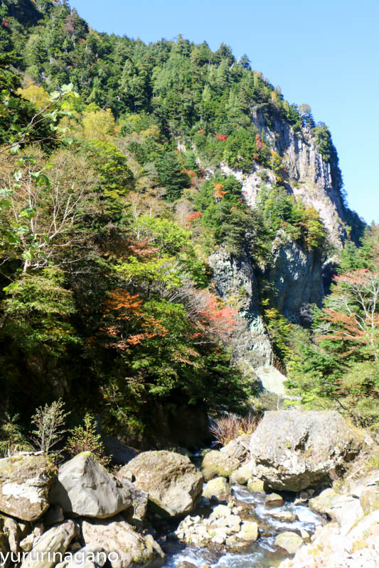 志賀高原-紅葉, 山ノ内町-trekking-志賀高原でトレッキング　幕岩を歩いてきました